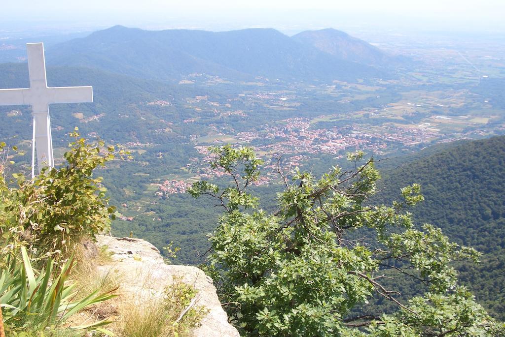 U Tej Bed and Breakfast Cumiana Buitenkant foto